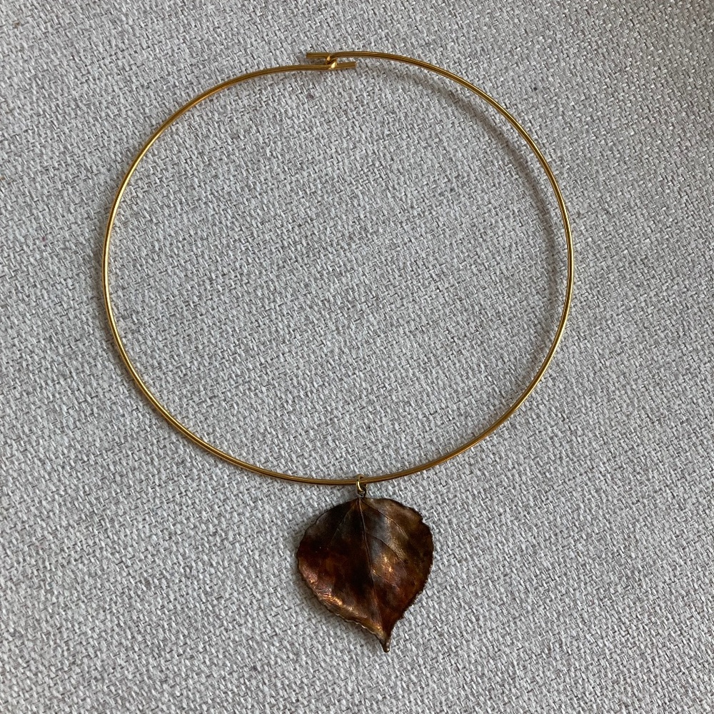 Fashion Choker with Aspen Leaf